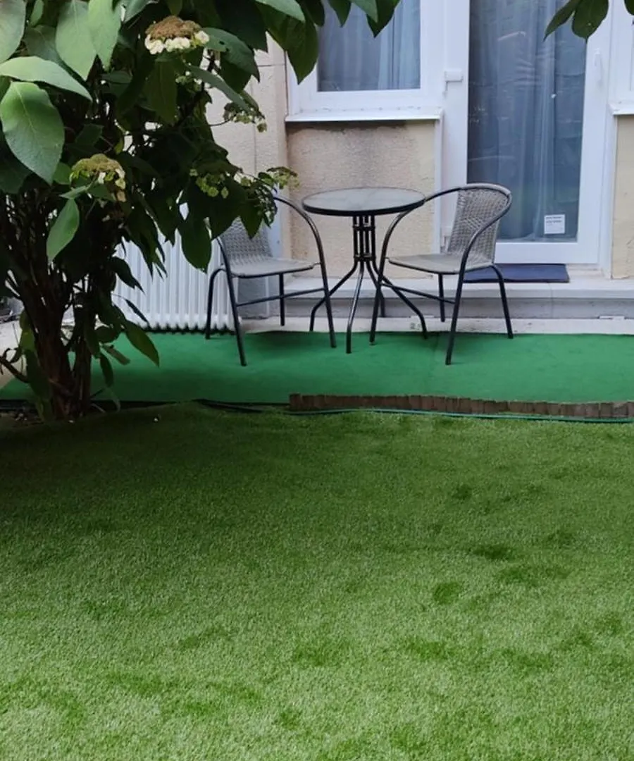 In The Heart Of Budapest Parliament 2 Min 47M2 And Garden Apartamento 0*,  Hungria