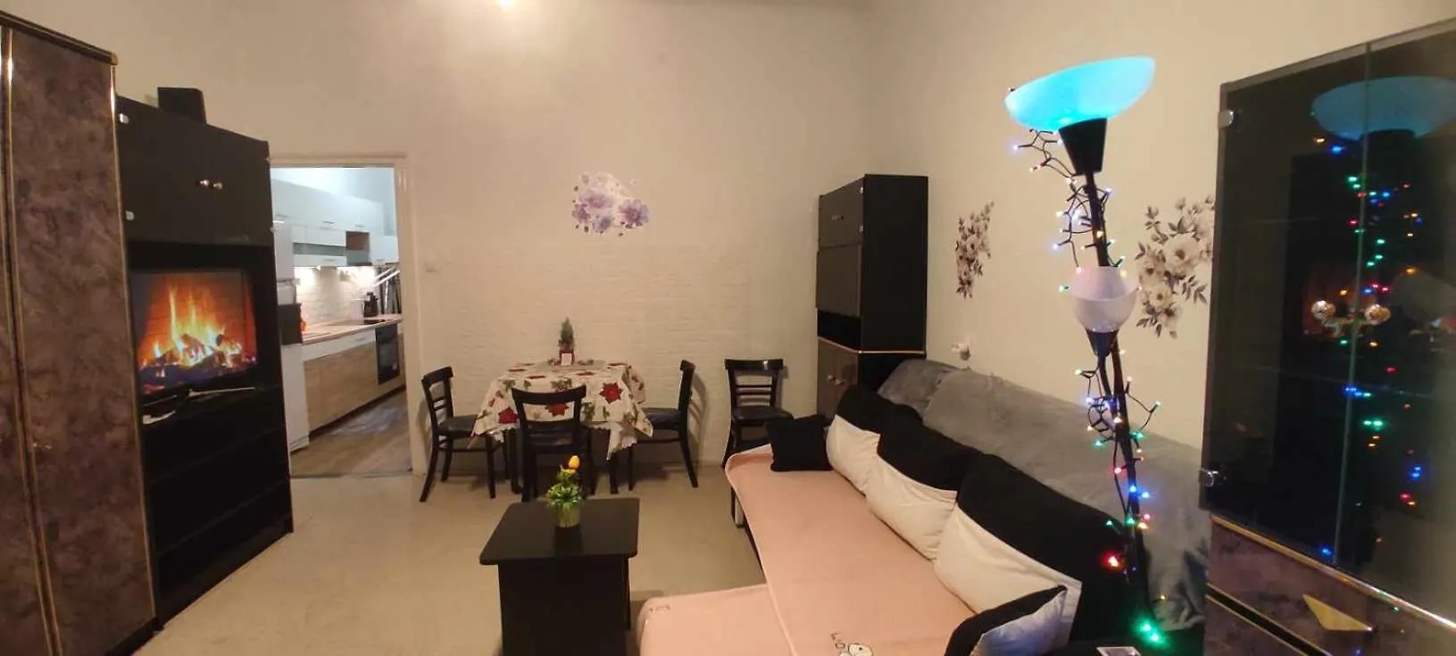 In The Heart Of Budapest Parliament 2 Min 47M2 And Garden Apartamento